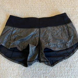 Lululemon Shorts Size 4